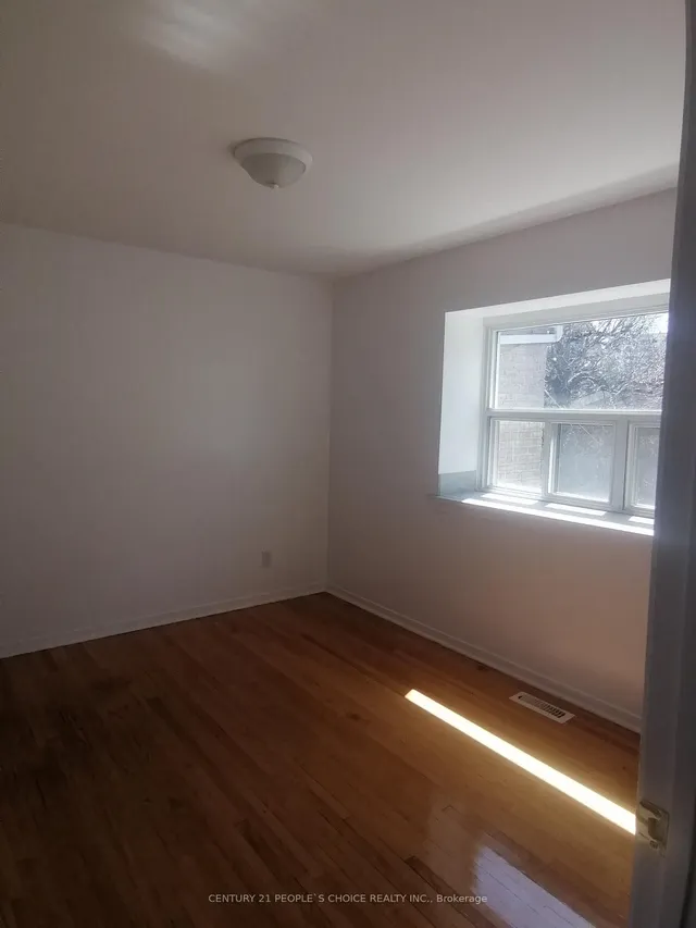 Additional image 13 of 17 Gosford Blvd Unit 9