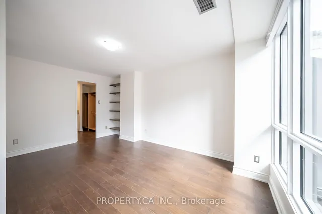 Additional image 15 of 55 Lombard St Unit 203