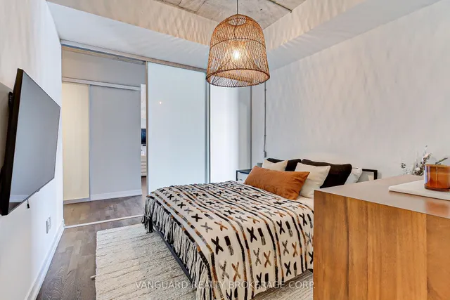 Additional image 29 of 560 King St Unit 516