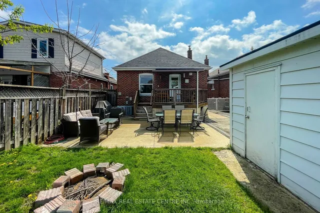 Additional image 36 of 112 Tragina Ave