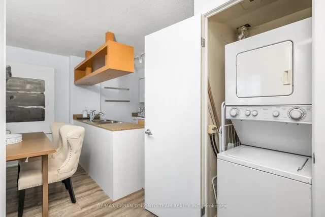 Additional image 17 of 81 Navy Wharf Crt Unit 2909