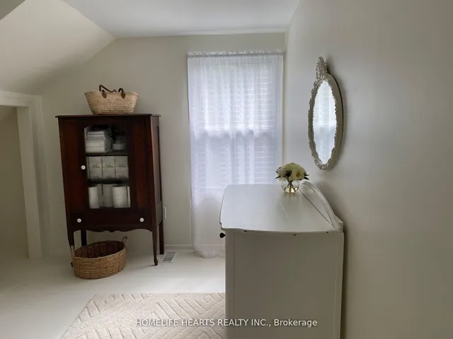 Additional image 32 of 6995 Second Line