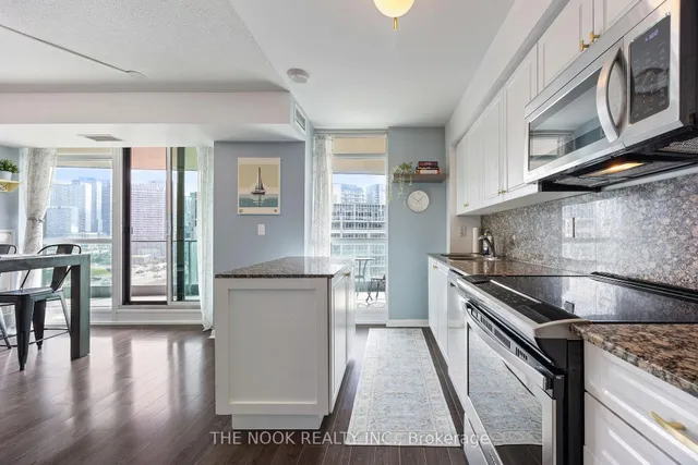 Additional image 10 of 209 Fort York Blvd Unit 1468
