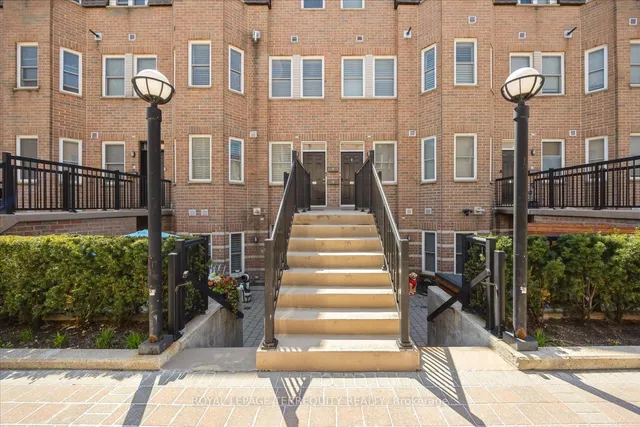 Additional image 4 of 760 Lawrence Ave Unit 61