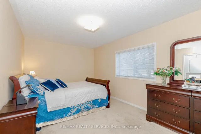Additional image 24 of 66 Viceroy Cres