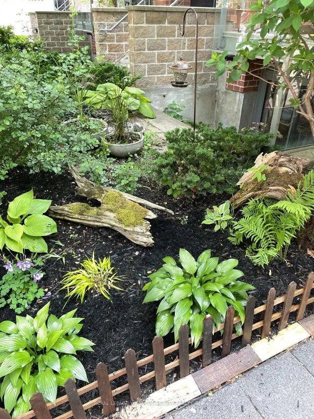 Additional image 40 of 38 Boston Ave Unit 4