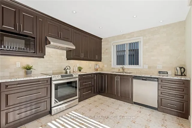 Additional image 17 of 36 Skylark Dr