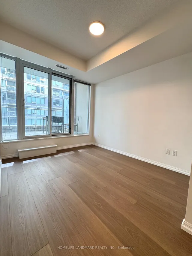 Additional image 10 of 65 East Liberty St Unit 1117