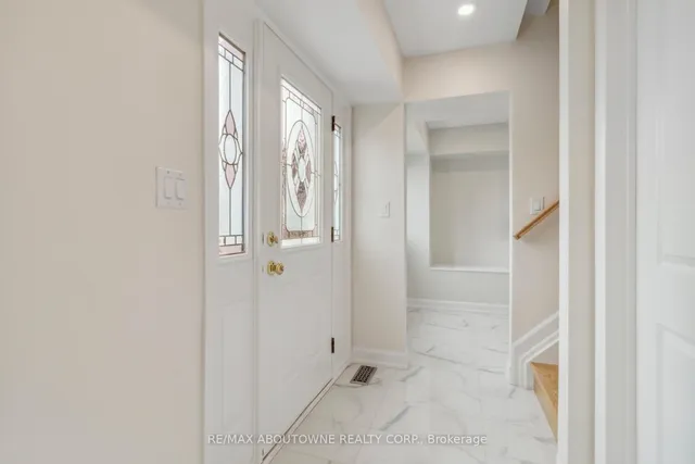 Additional image 5 of 16 Jasmine Sq