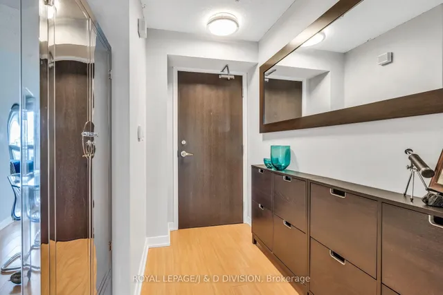 Additional image 4 of 25 Capreol Crt Unit 2208