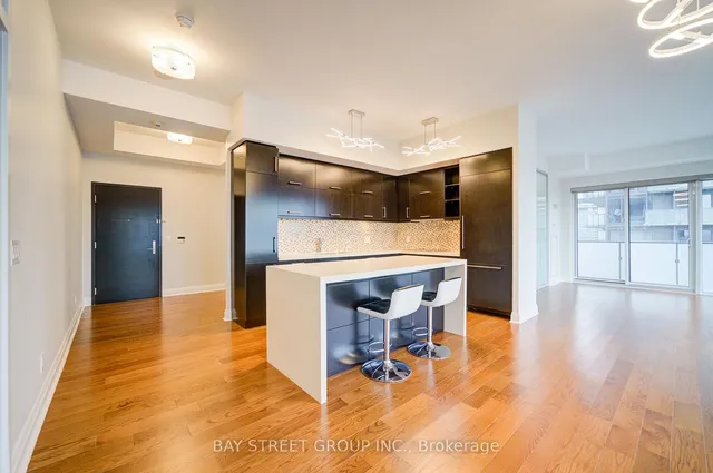 Additional image 10 of 65 St. Mary St Unit 3901