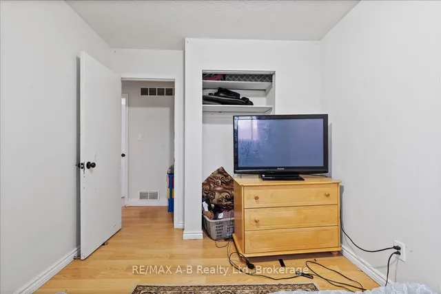 Additional image 22 of 73 Southwood Dr