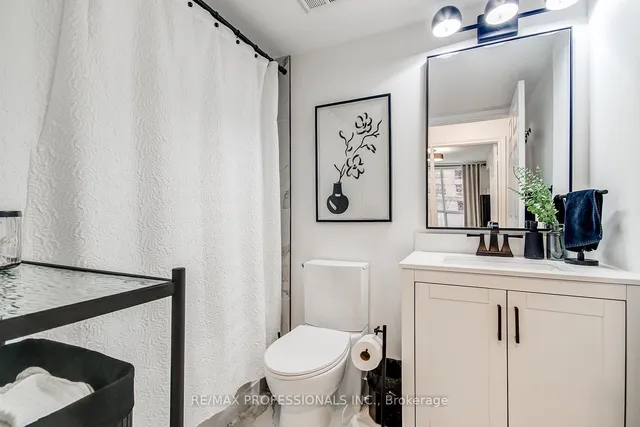 Additional image 29 of 5229 Dundas St Unit 312