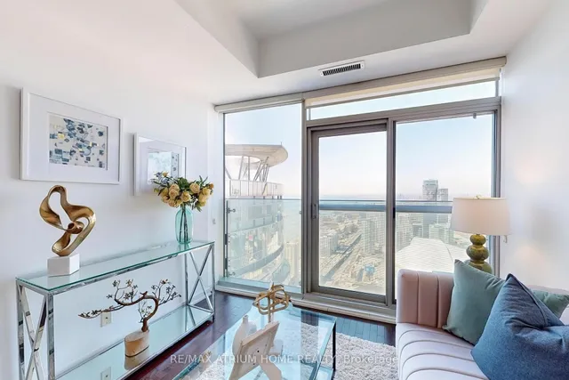 Additional image 9 of 14 York St Unit 6207