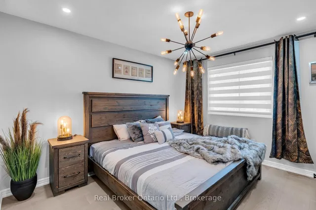 Additional image 14 of 692 Woodview Rd