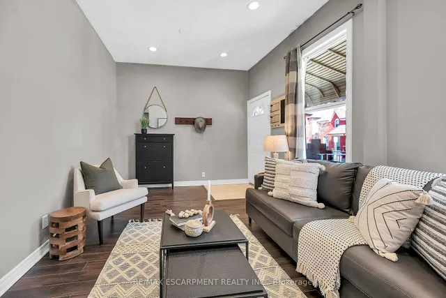 Additional image 6 of 161 RAY St