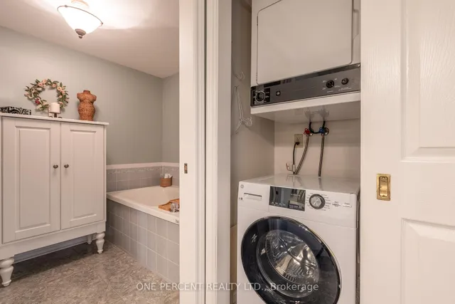 Additional image 16 of 2030 Cleaver Ave Unit 324