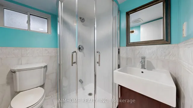 Additional image 21 of 50 Meldazy Dr