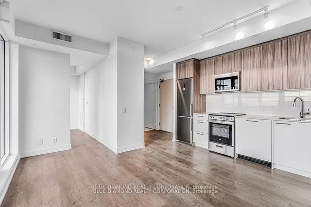 225 VETERANS Dr Unit 704