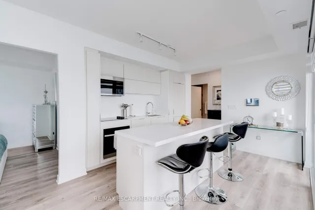 Additional image 8 of 370 Martha St Unit 1707