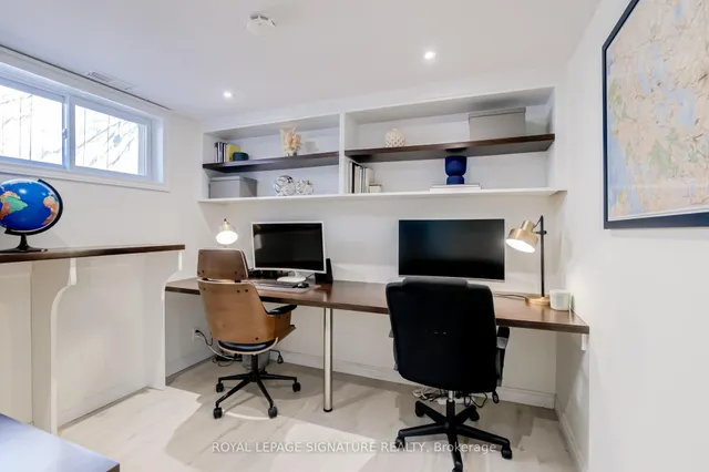 Additional image 27 of 71 Roseland Dr