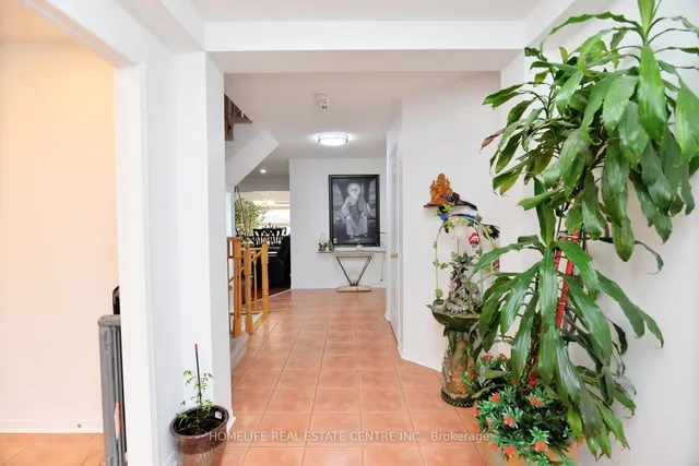 Additional image 4 of 19 Briardale Rd