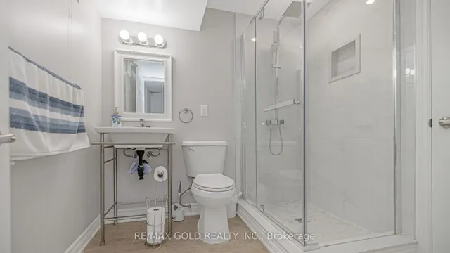 Additional image 42 of 5 Lola Cres