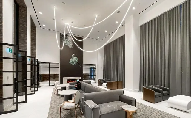 Additional image 16 of 39 Roehampton Ave Unit 2101