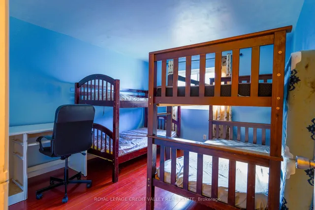 Additional image 31 of 8 Sandringham Crt