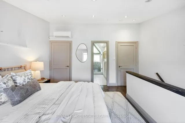 Additional image 19 of 243 Ontario St