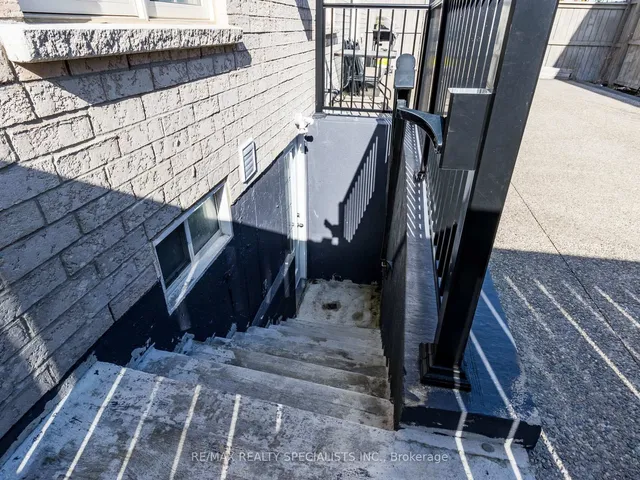 Additional image 48 of 41 Hoxton Rd