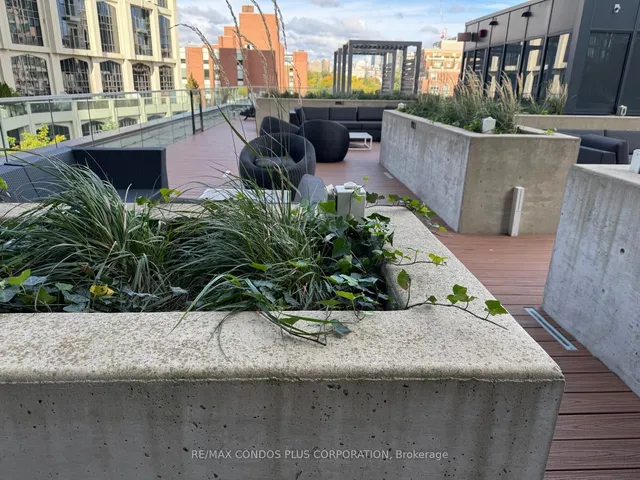 Additional image 33 of 32 Davenport Rd Unit 306