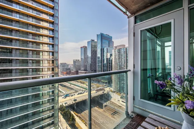 Additional image 28 of 81 Navy Wharf Crt Unit 2909