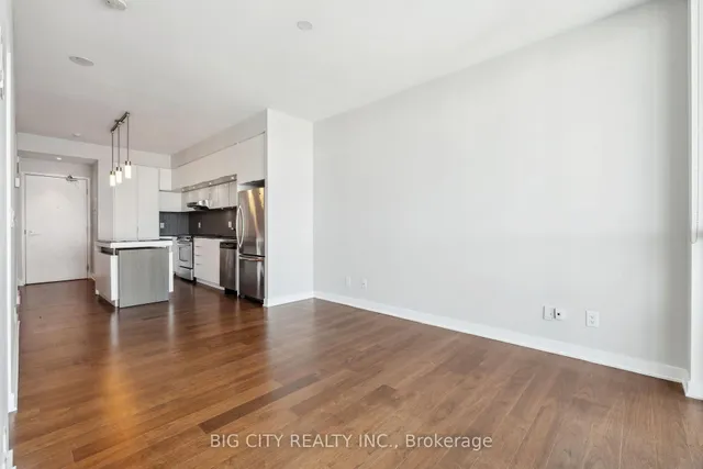 Additional image 16 of 110 Charles St Unit 3608