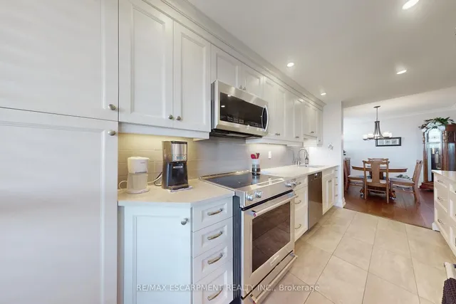 Additional image 15 of 1425 Ghent Ave Unit 802