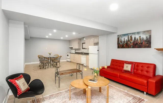 Additional image 43 of 1731 Riverbrook Cres