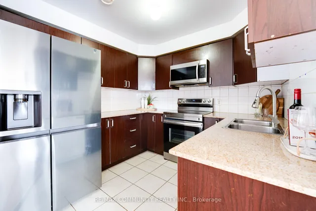 Additional image 4 of 7405 Goreway Dr Unit 415