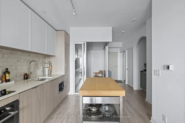 Additional image 6 of 2020 Bathurst St Unit 1602