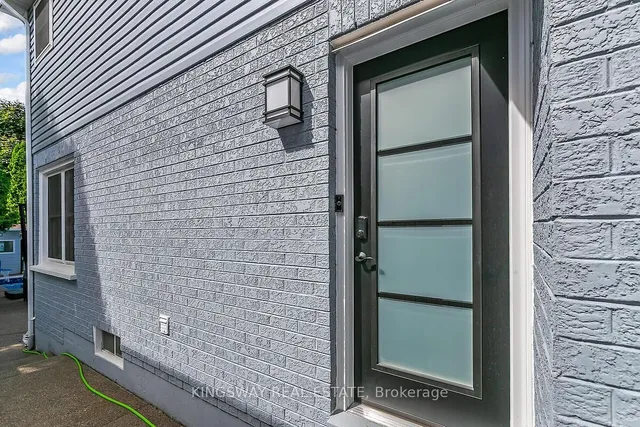 Additional image 43 of 4172 Vermont Cres