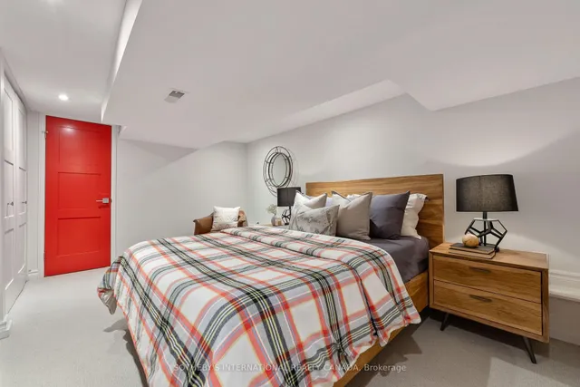 Additional image 43 of 488 Ontario St