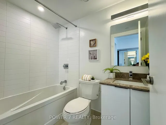 Additional image 29 of 501 Yonge St Unit 3305