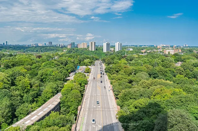 Additional image 23 of 585 Bloor St Unit 1418