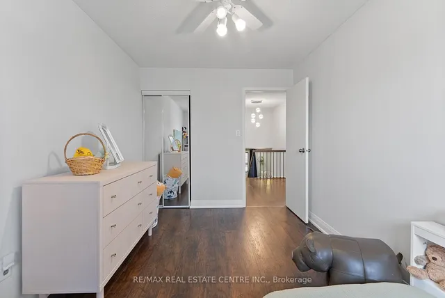 Additional image 27 of 82 Simmons Blvd