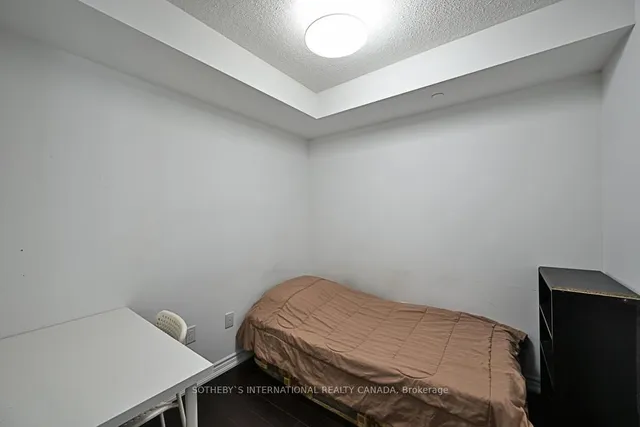 Additional image 12 of 386 Yonge St Unit 1021