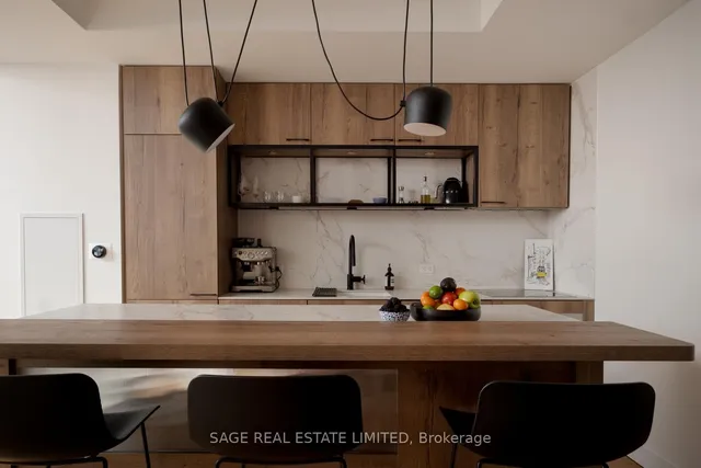 Additional image 6 of 505 Richmond St Unit 1115