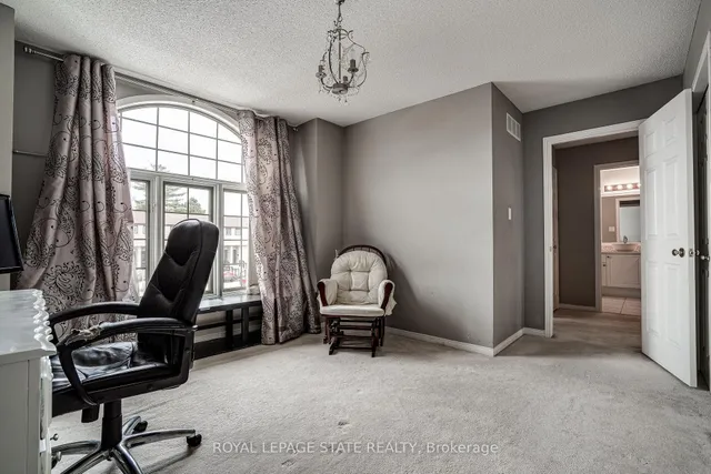 Additional image 30 of 19 Claudette Gate