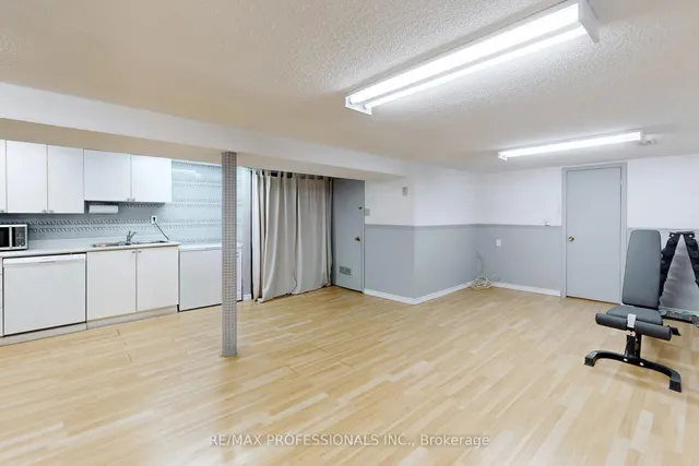 Additional image 23 of 24 Braeburn Ave