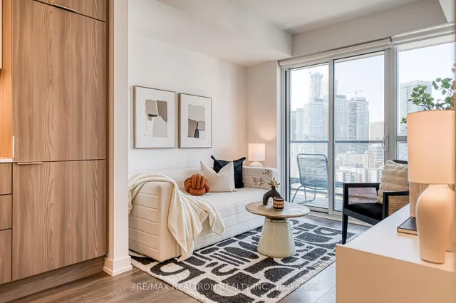 Additional image 5 of 159 Wellesley St Unit 2210