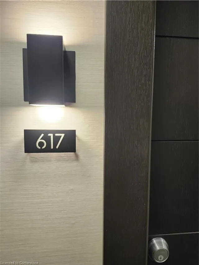 Additional image 6 of 212 King William St Unit 617