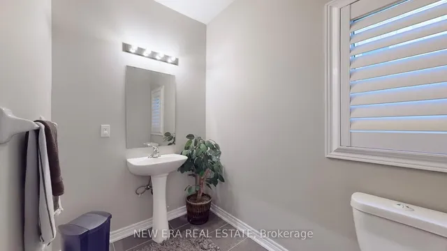 Additional image 18 of 22 Wasaga Rd